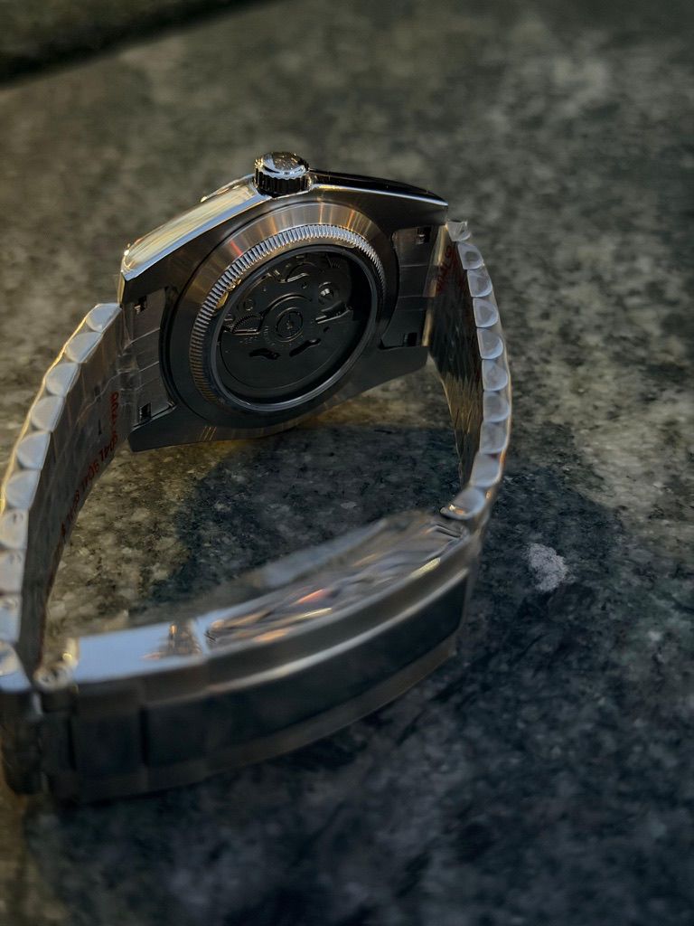 Watch 12